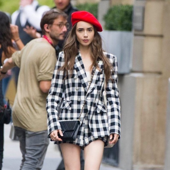 Raspberry Beret - Picture 7 of 10